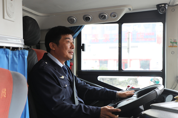 伟德体育官网 - 综合体育赛事平台|奥体中心相助同伴