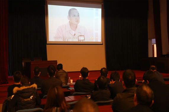 伟德体育官网 - 综合体育赛事平台|奥体中心相助同伴