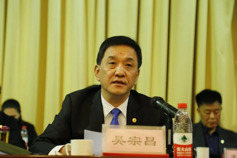 伟德体育官网 - 综合体育赛事平台|奥体中心相助同伴